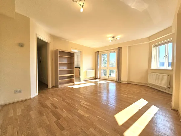 Lownds Court, Queens Road, Bromley, BR1