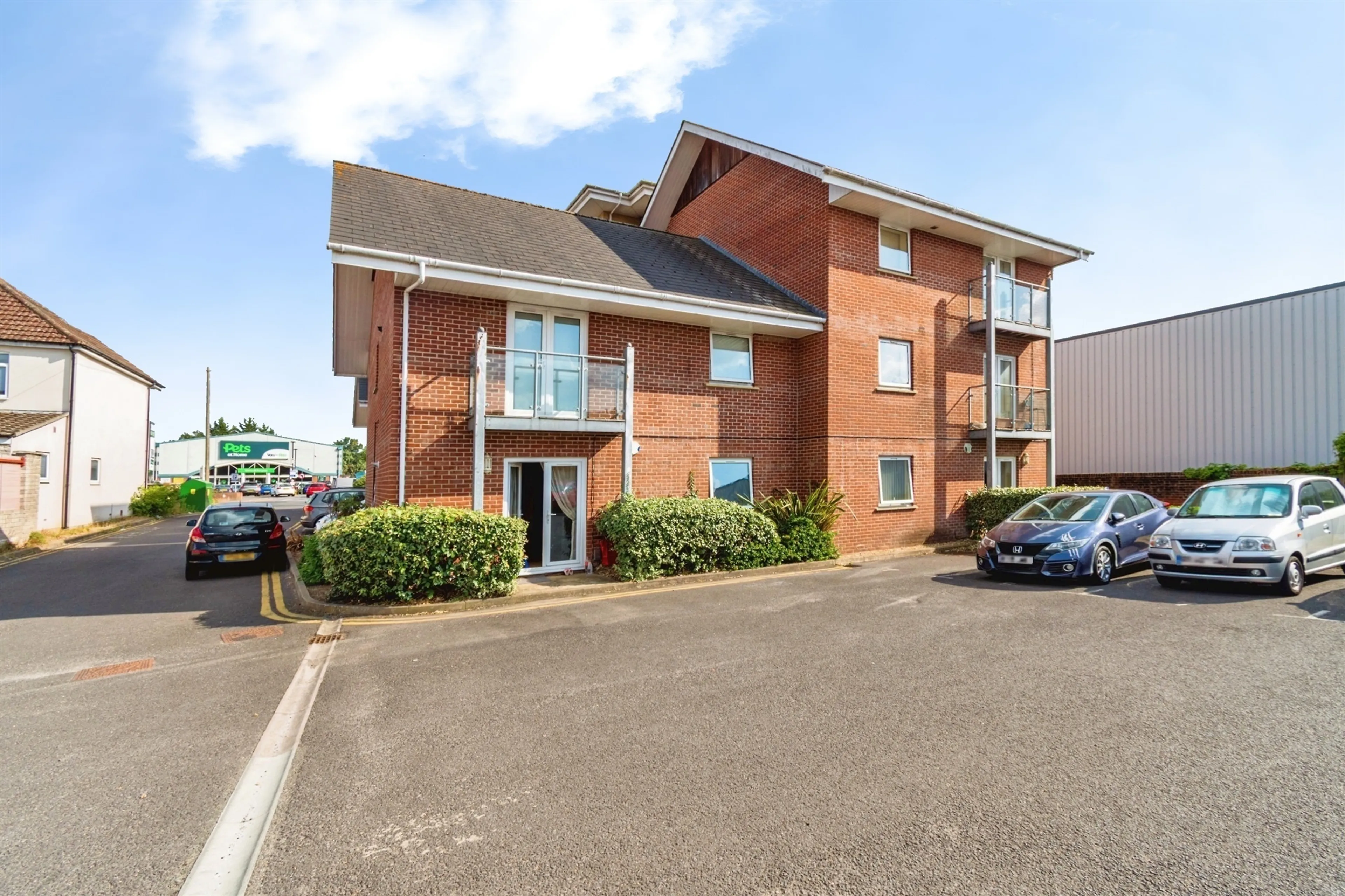 Property photo 0