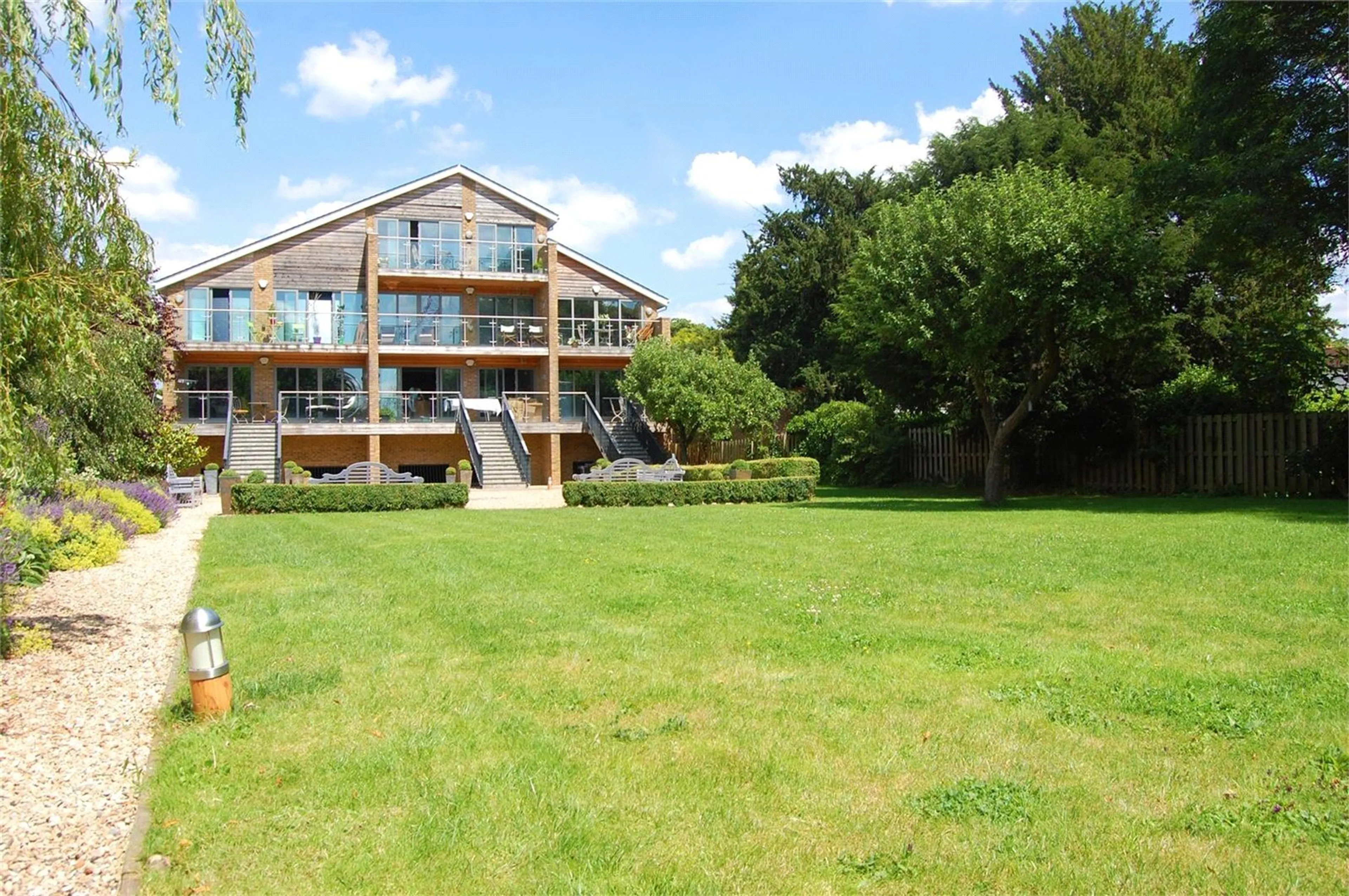 Property at Hampton Court Road, East Molesey, KT8