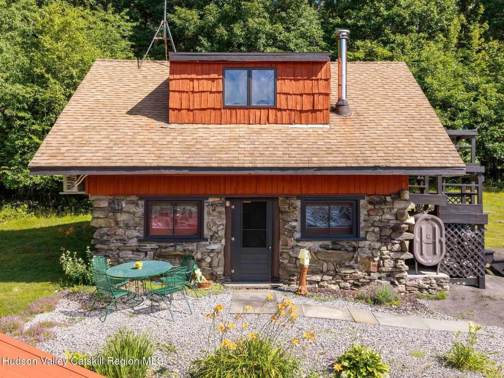 5268 County Route 20, Durham, NY 12422