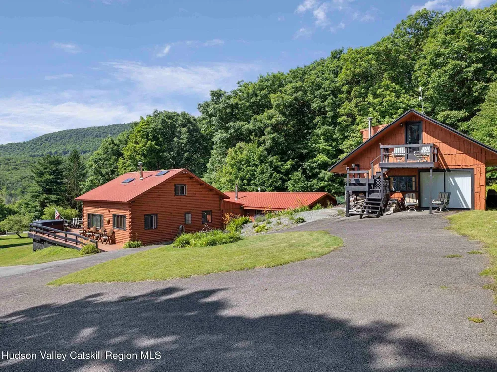 5268 County Route 20, Durham, NY 12422