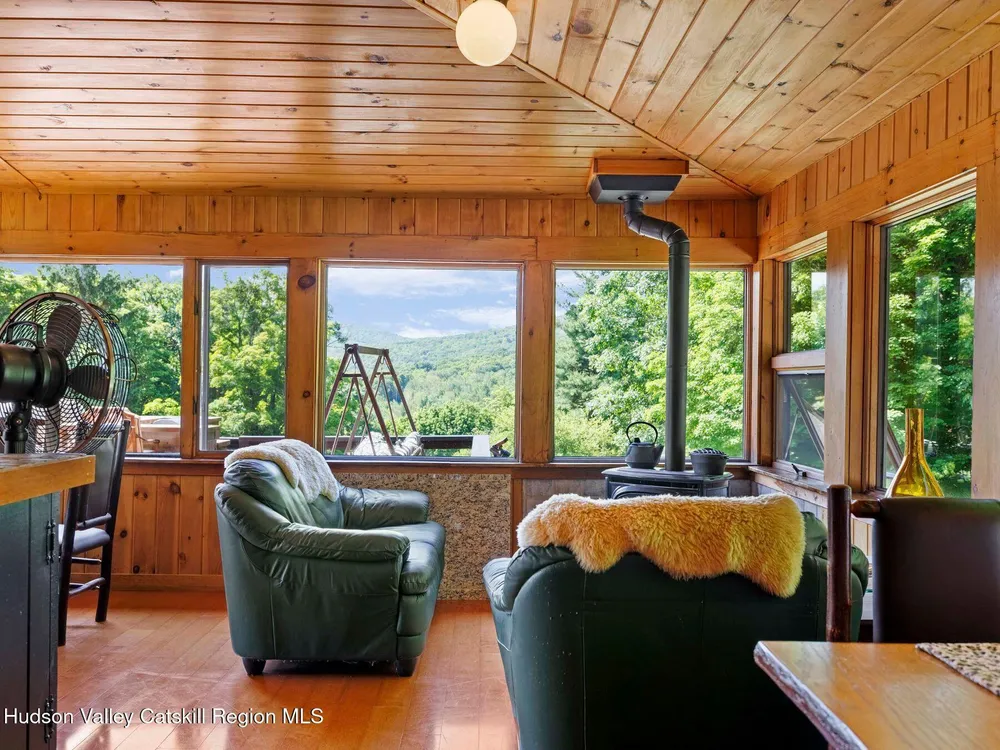 5268 County Route 20, Durham, NY 12422