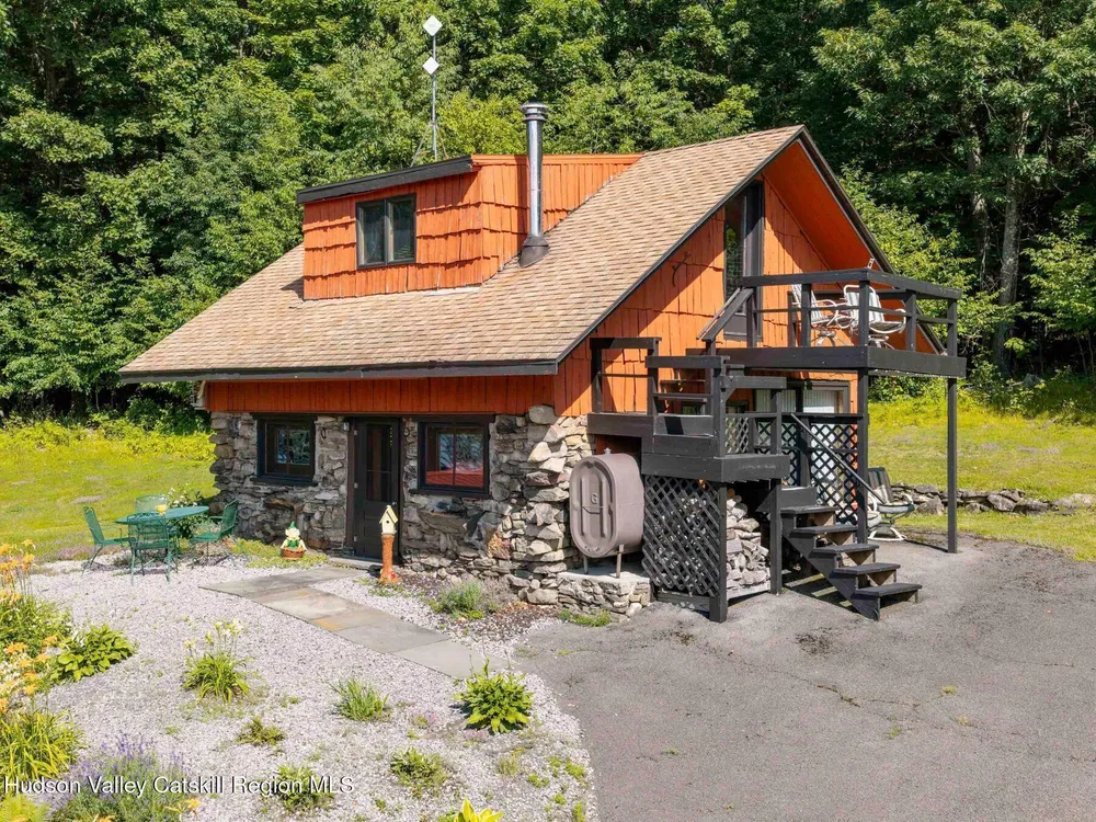 5268 County Route 20, Durham, NY 12422