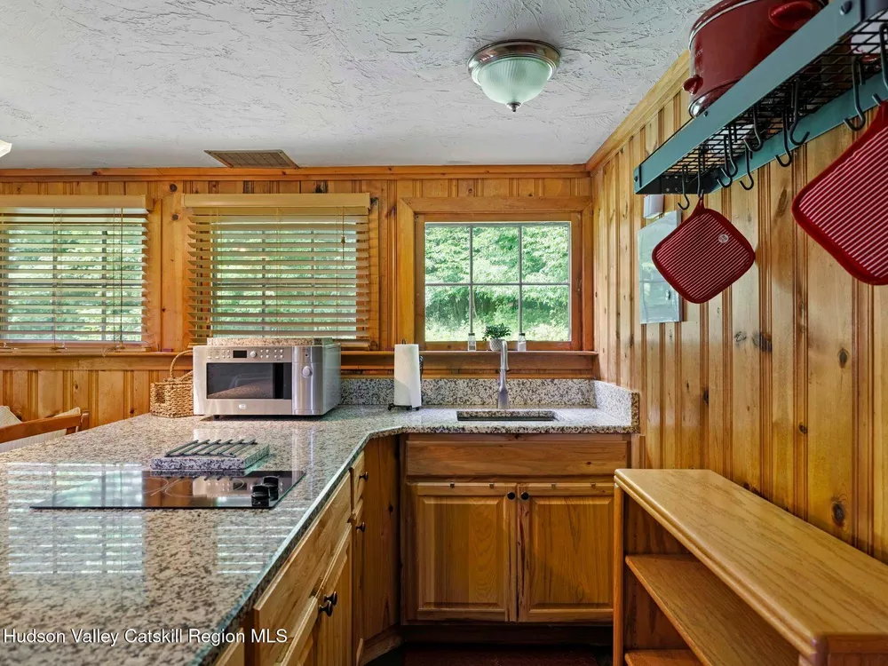 5268 County Route 20, Durham, NY 12422
