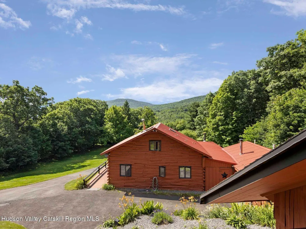 5268 County Route 20, Durham, NY 12422
