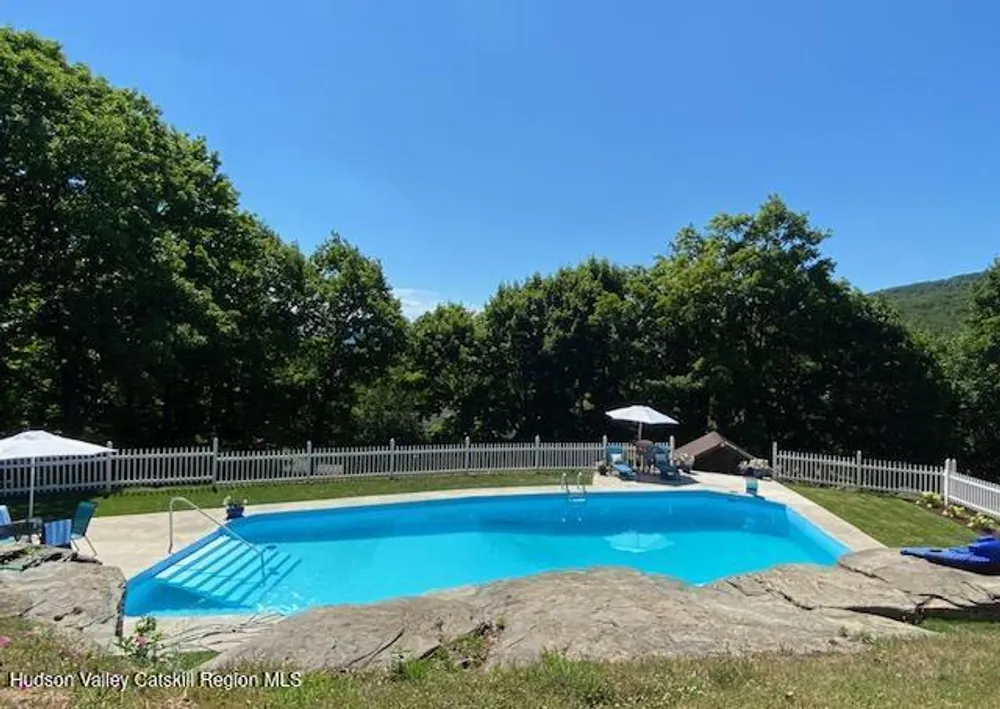 5268 County Route 20, Durham, NY 12422