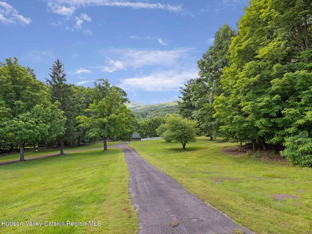 5268 County Route 20, Durham, NY 12422