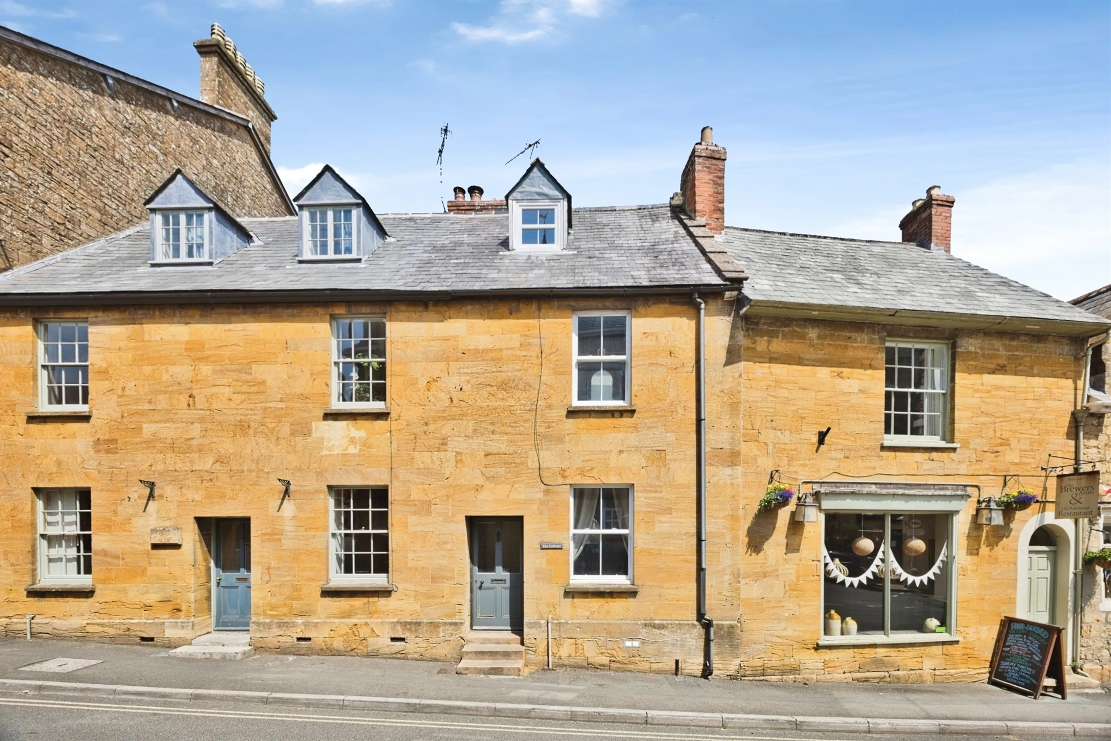Property photo 0