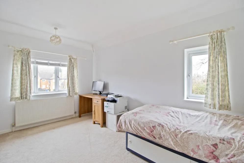Grove Road, Amersham, HP6 photo 4