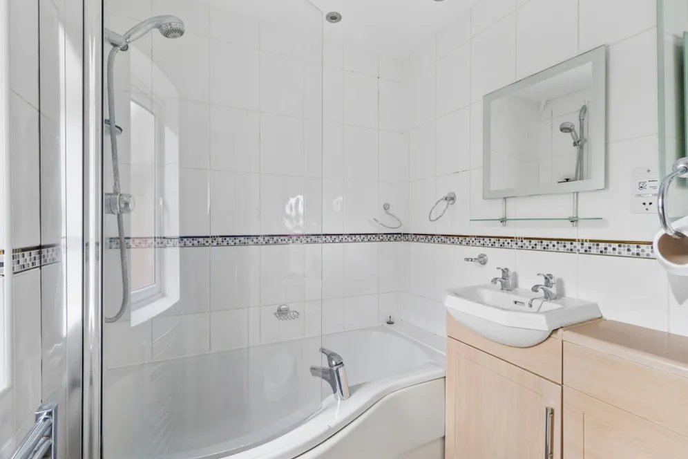 Grove Road, Amersham, HP6 photo 5