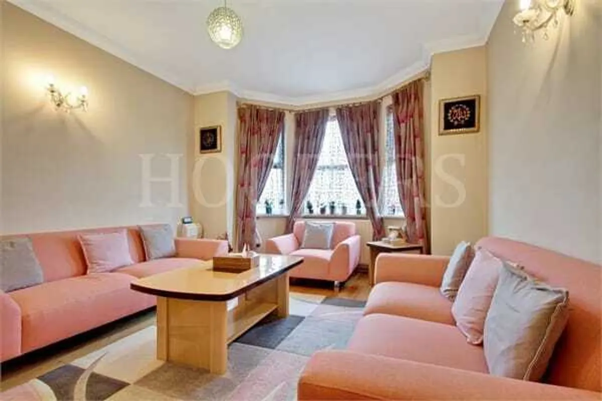 North Circular Road, London, NW10
