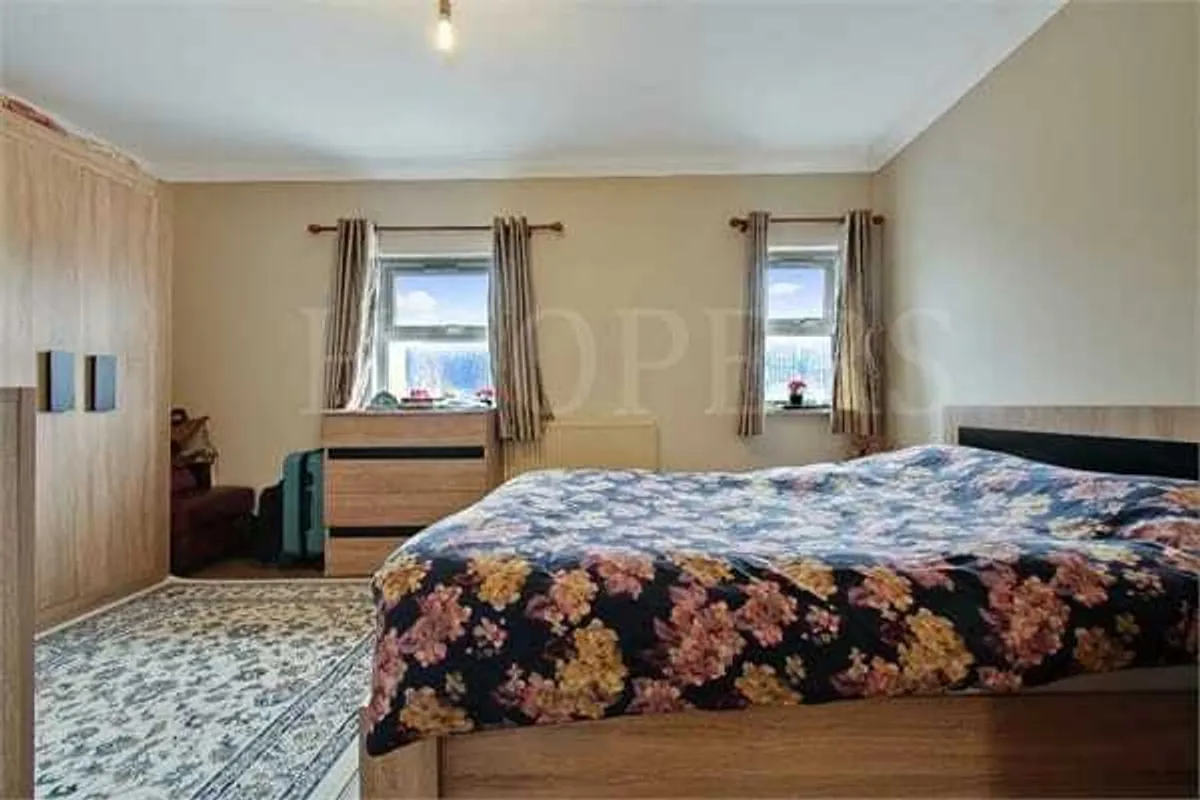 North Circular Road, London, NW10