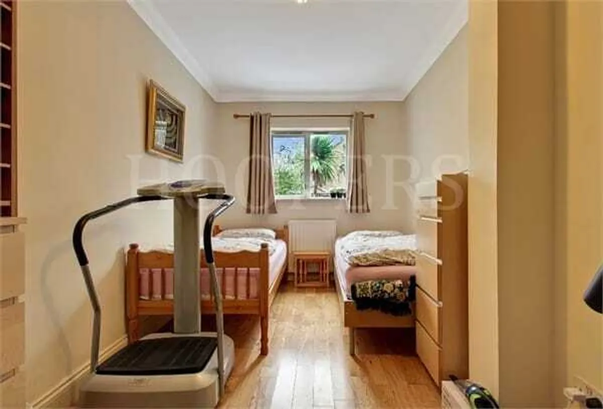 North Circular Road, London, NW10