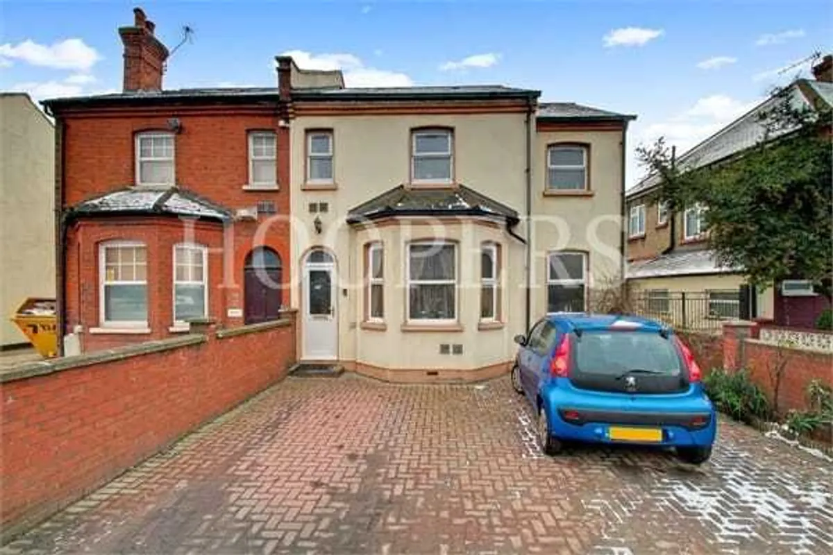 North Circular Road, London, NW10