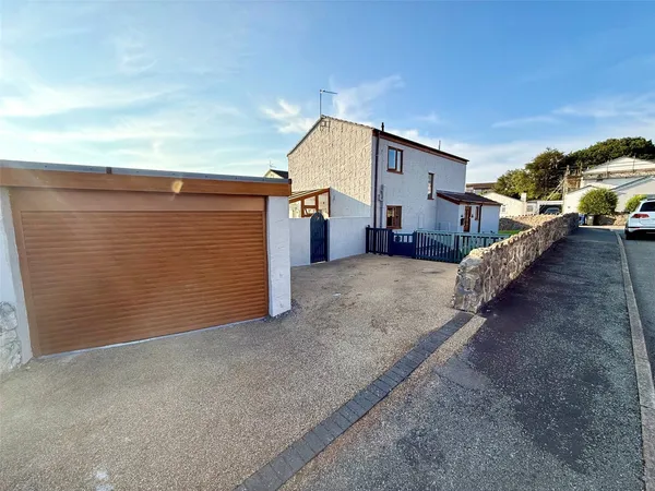 Cil Y Graig, Llanfairpwllgwyngyll, Is...