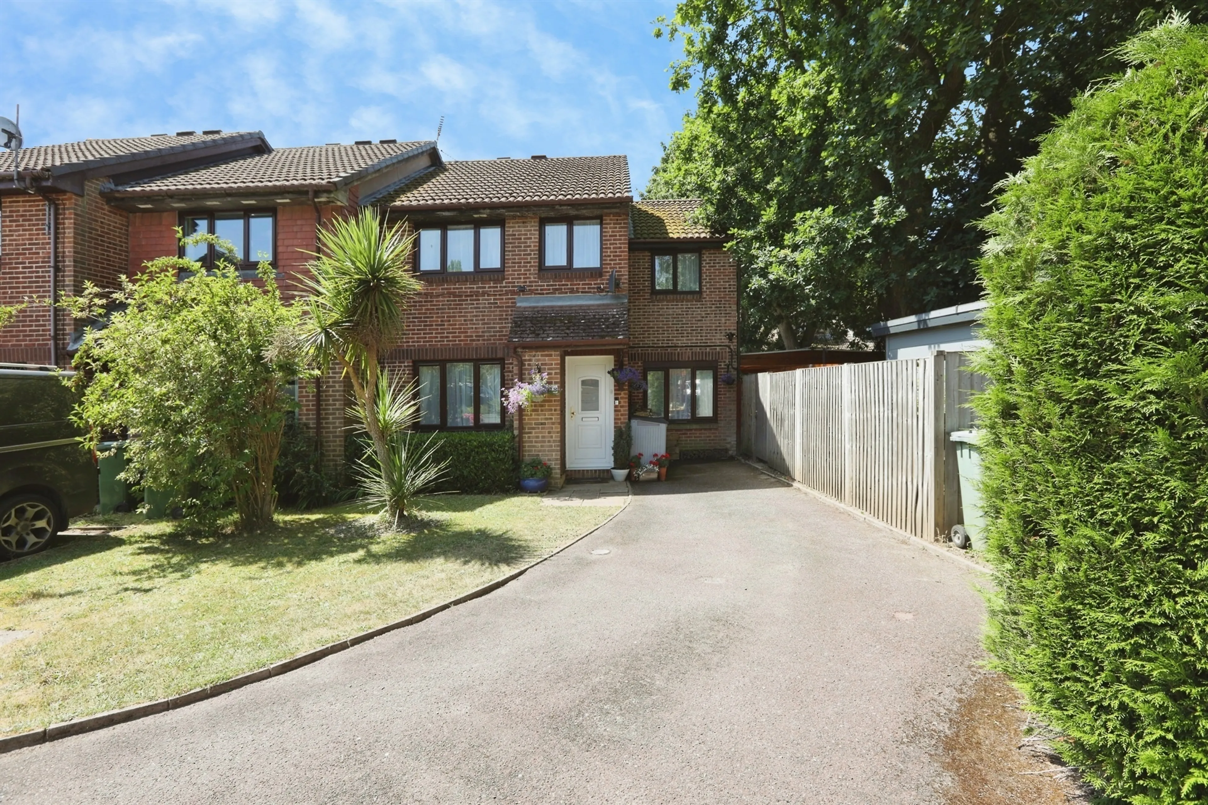 Property photo 0