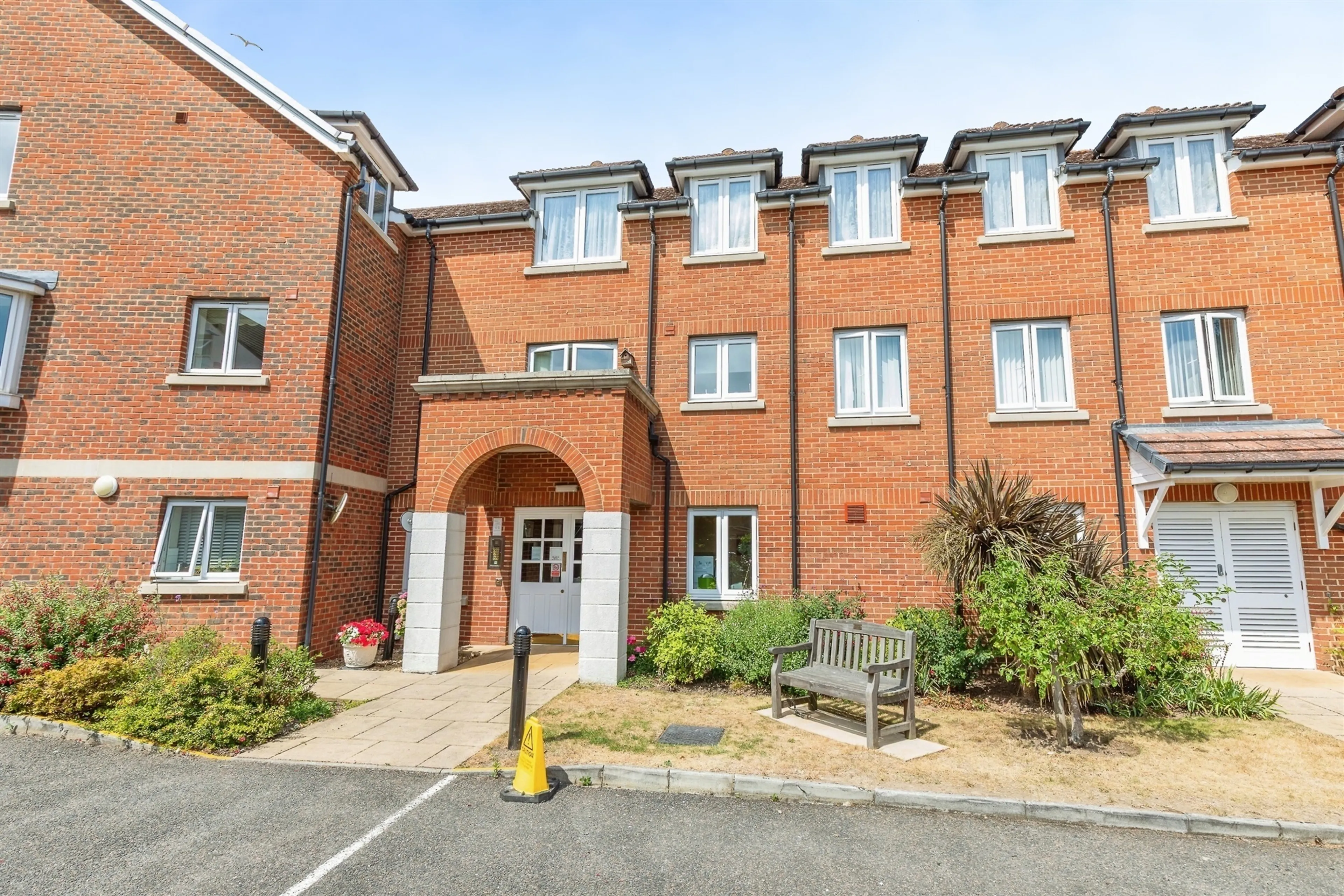 Property photo 0