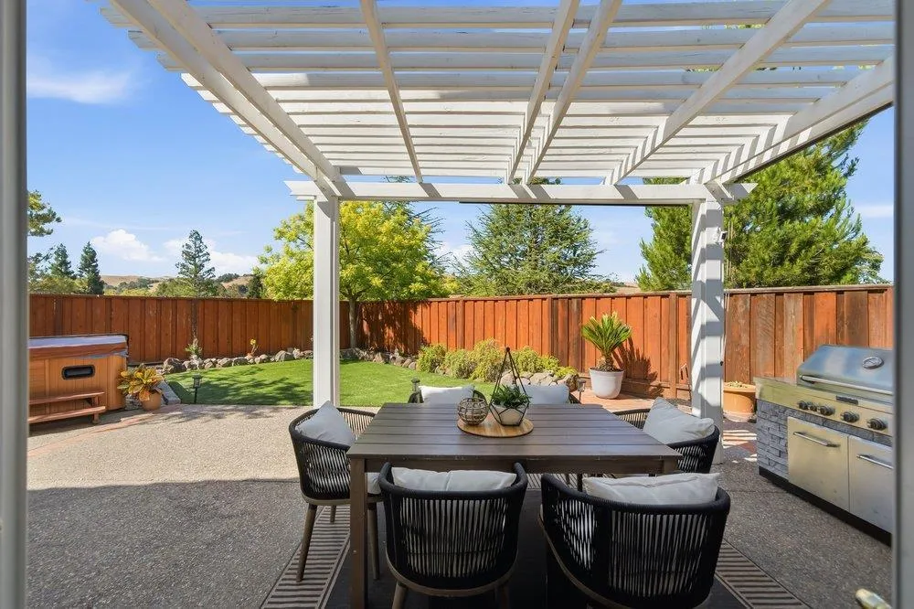 2008 Hill Meadow Pl, Danville, CA 94526
