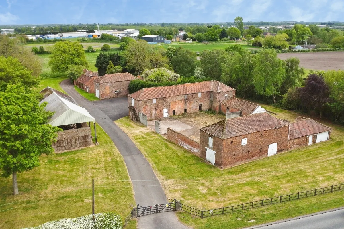 Belton Road, Sandtoft, Doncaster