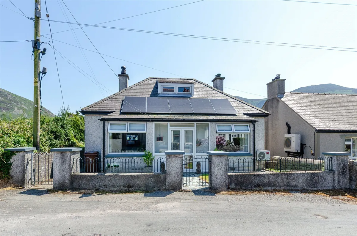 Trefor, Caernarfon, Gwynedd, LL54