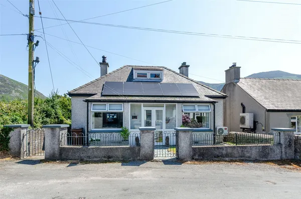 Trefor, Caernarfon, Gwynedd, LL54