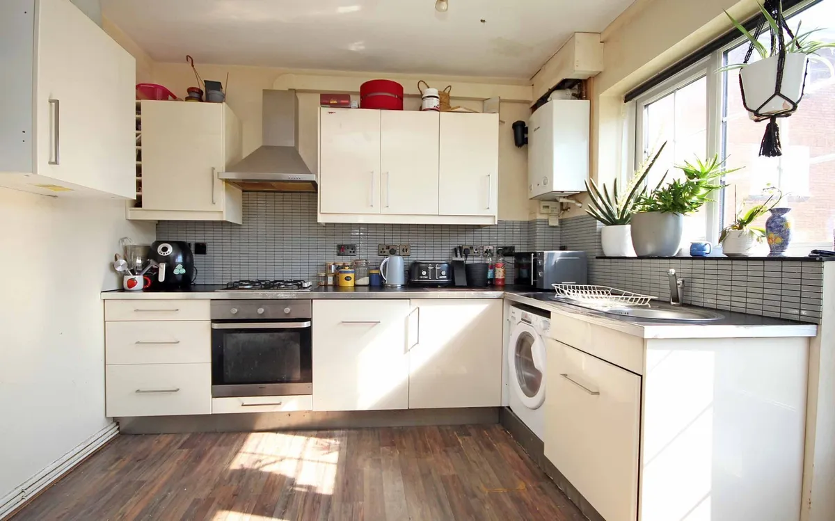 Glantraeth, Bangor, Gwynedd, LL57