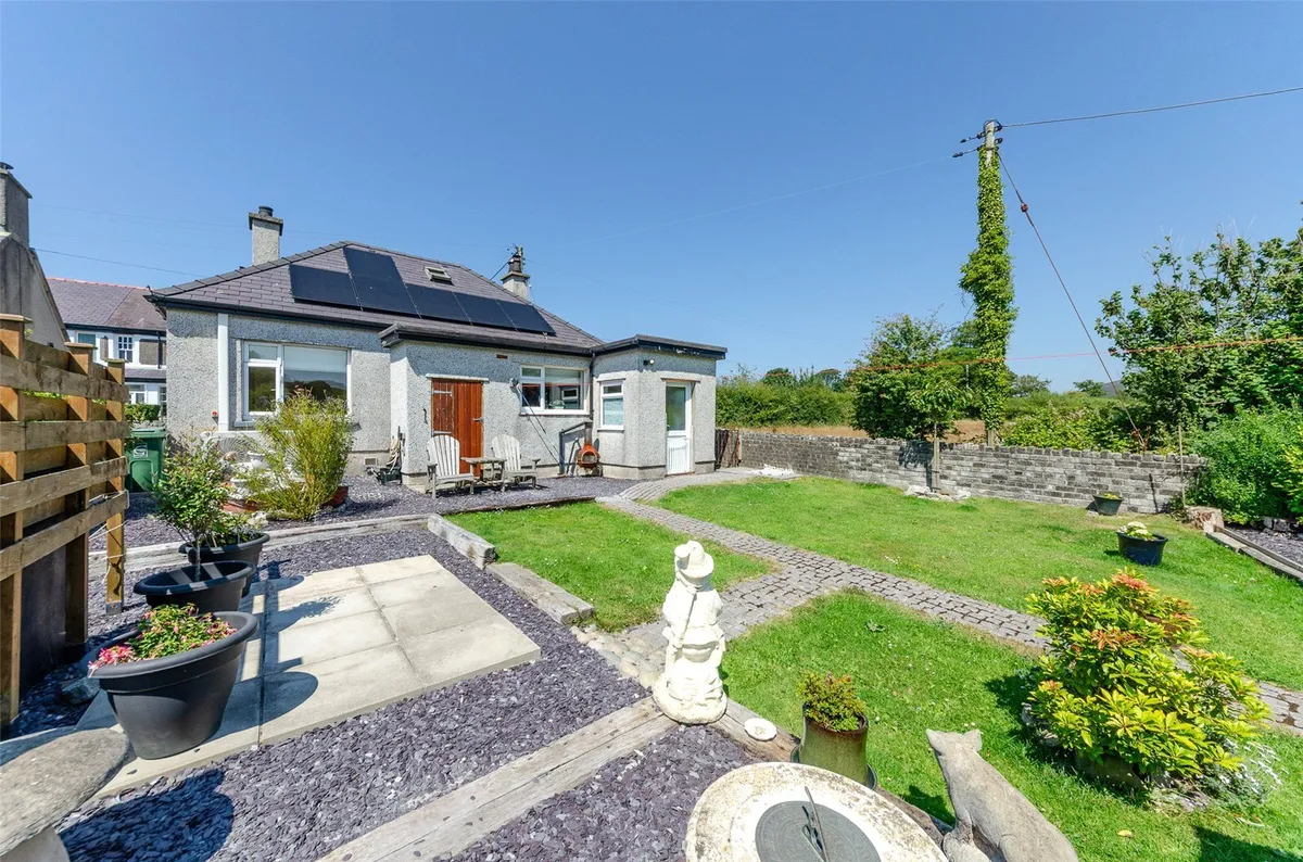 Trefor, Caernarfon, Gwynedd, LL54