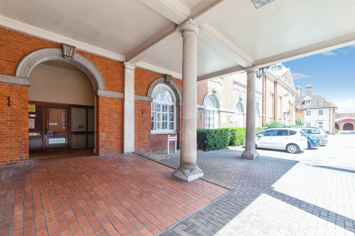 Chauncy Court, Hertford