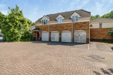 Ayr Close, Chippenham