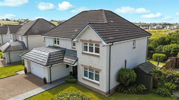 Holmhead Drive, Stewarton, Kilmarnock...