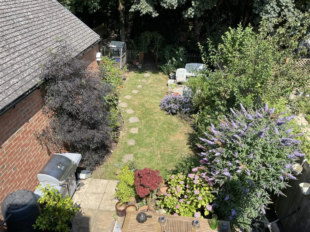 https://mr0.homeflow-assets.co.uk/files/photo/image/47881/4466/_x_/nGzjthG28EiNU0bGPCM2Rw.jpg