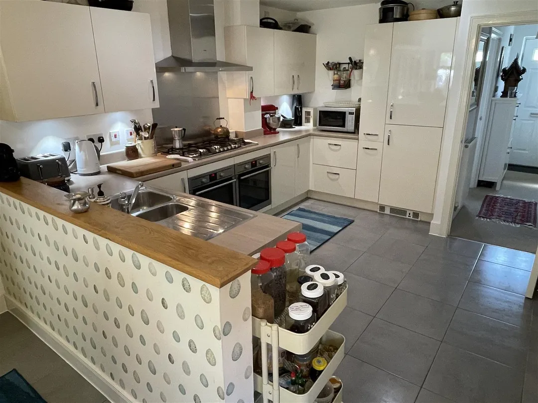 https://mr0.homeflow-assets.co.uk/files/photo/image/47881/4473/_x_/jzZFsAOxj0WDIkh7frsXSA.jpg