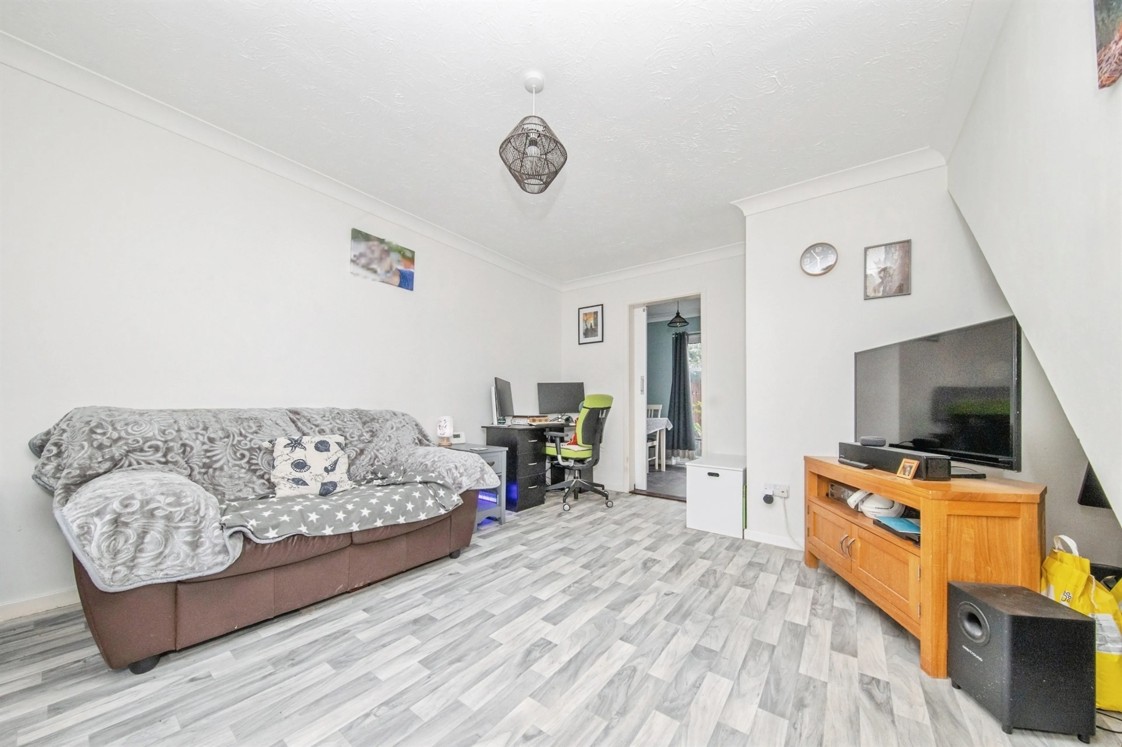 Property at Yew Tree Rise, Pinewood, Ipswich