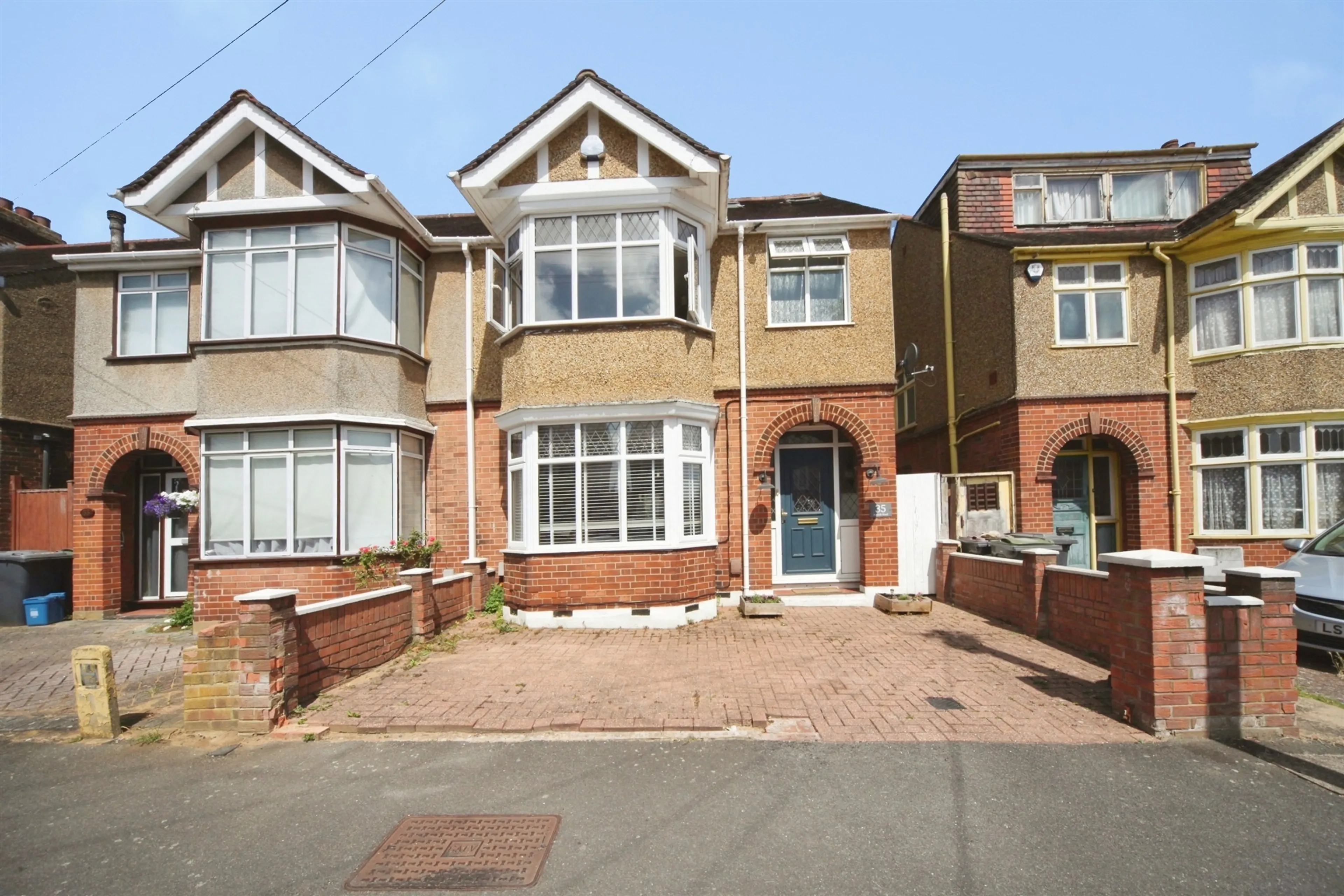 Property photo 0