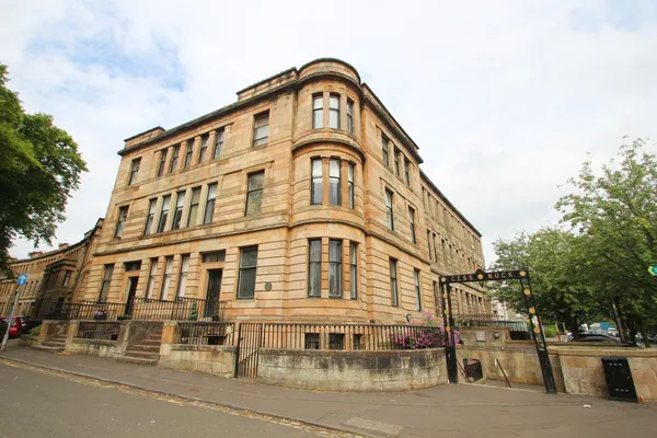 Walmer Crescent, Cessnock, Glasgow, G51