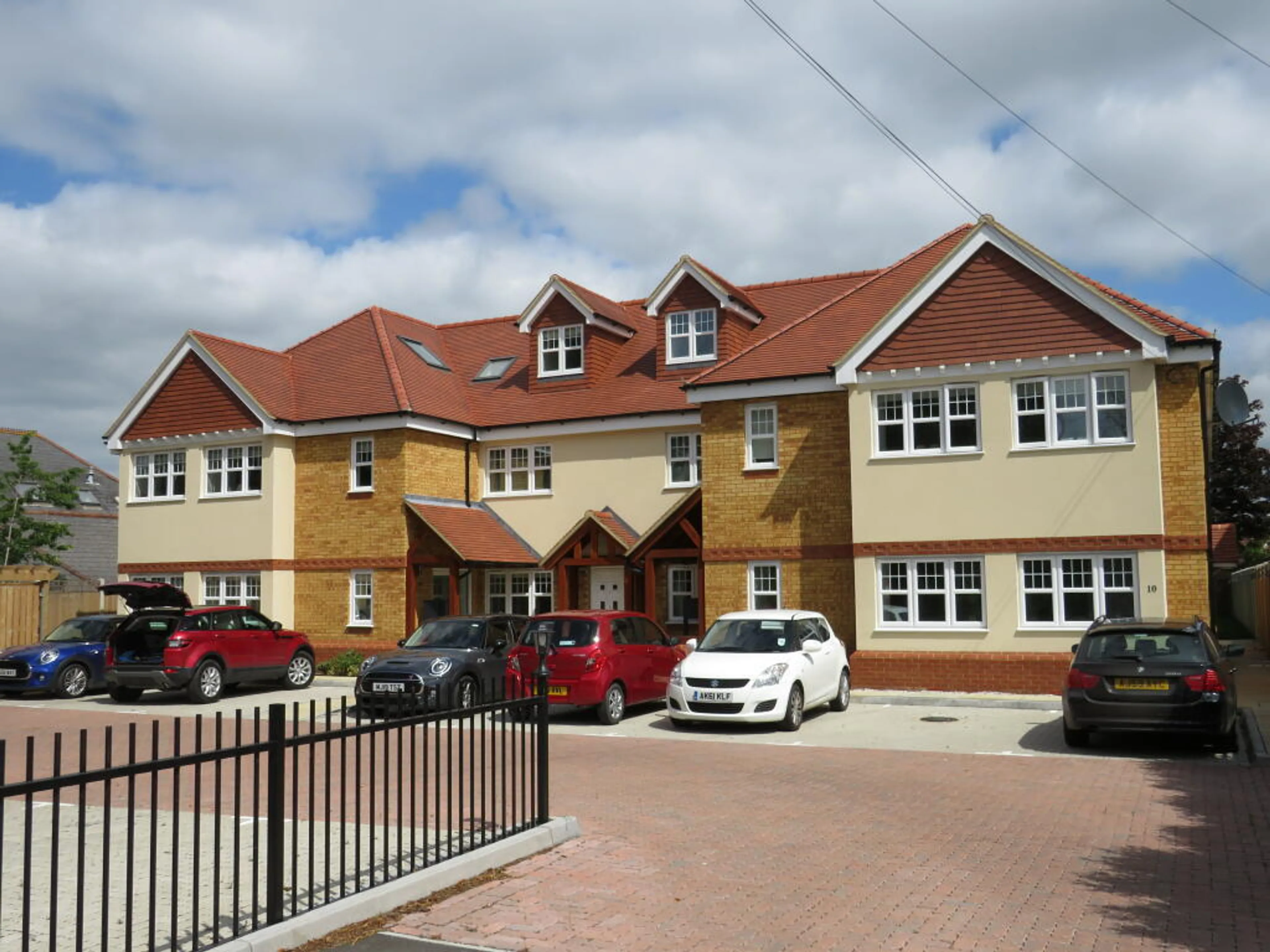 Property at London Road, Aston Clinton, Aylesbury