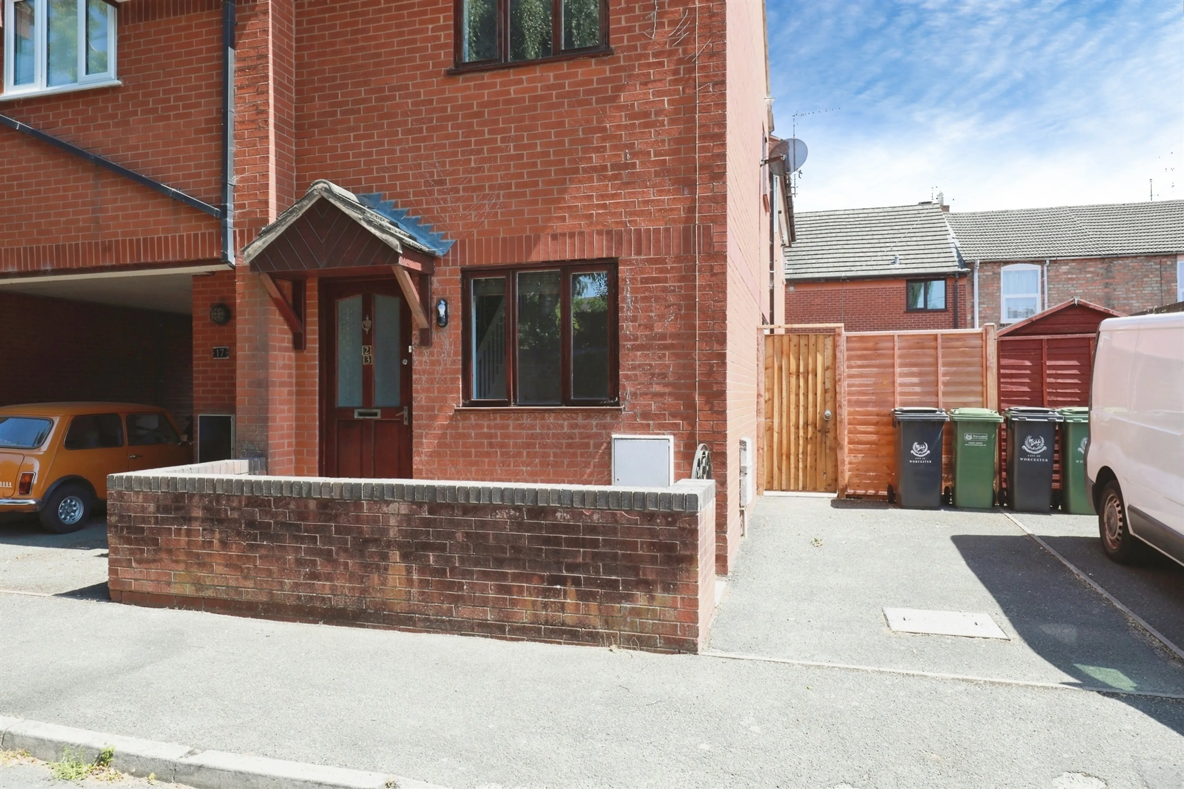 Property photo 0
