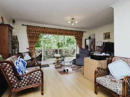 Highlands Avenue, Ridgewood, Uckfield thumb 2