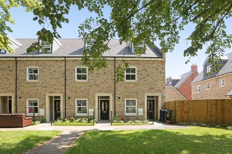Lovegrove Way London N20