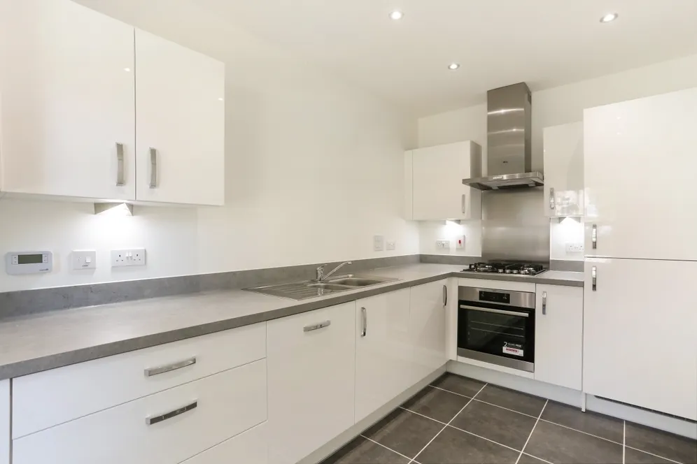 Lovegrove Way London N20 photo 2