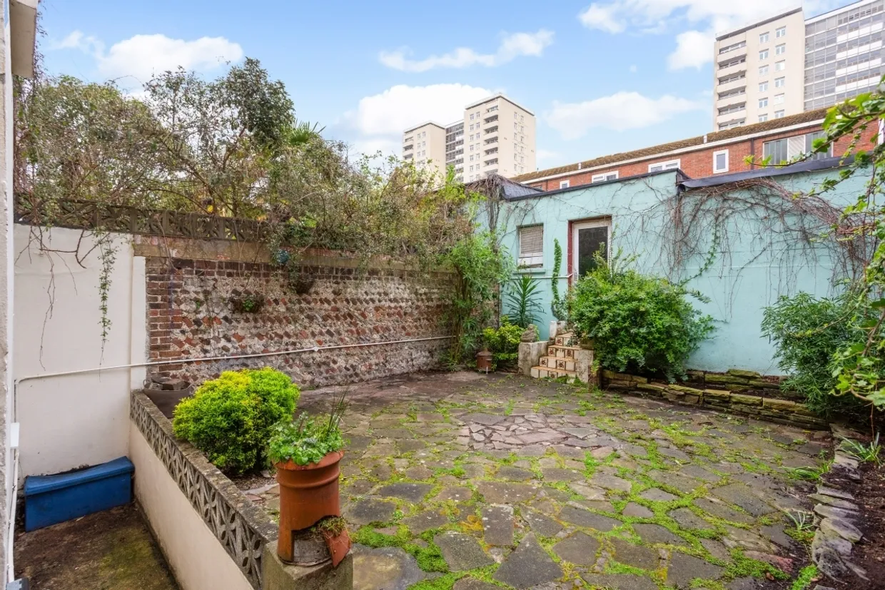 Upper Rock Gardens Brighton BN2 photo 3