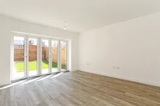 Lovegrove Way London N20 photo 5