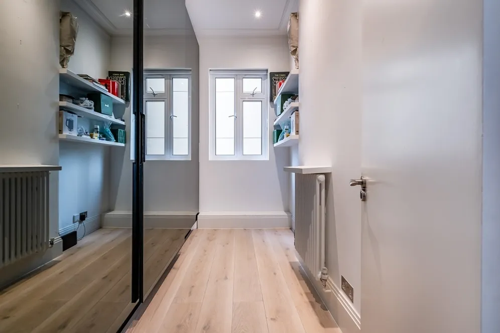 Ennismore Gardens Knightsbridge SW7 photo 15