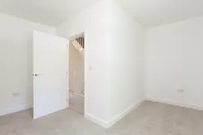 Lovegrove Way London N20 photo 18