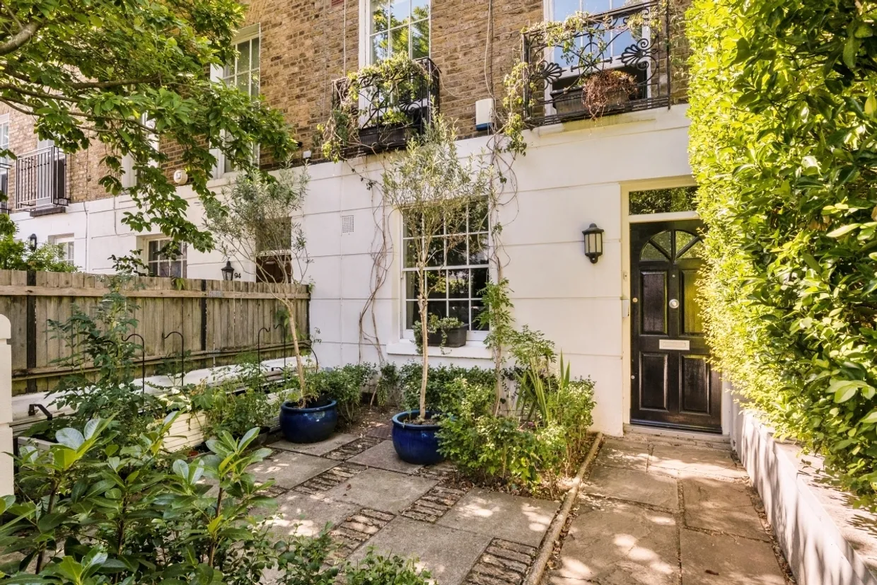 St. Johns Wood Terrace London NW8 photo 3