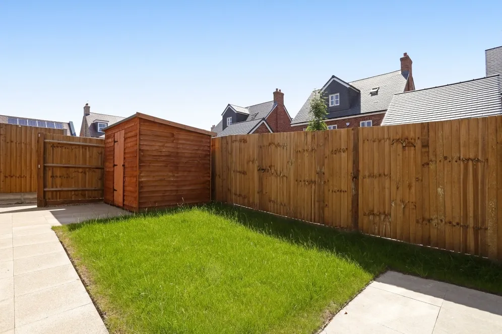Lovegrove Way London N20 photo 25
