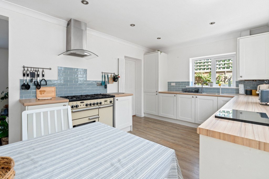 Fernside Road, West Moors, Ferndown, Dorset, BH22 Image 10