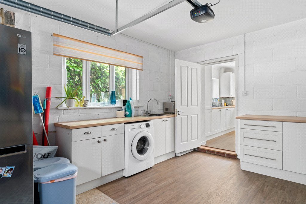 Fernside Road, West Moors, Ferndown, Dorset, BH22 Image 28