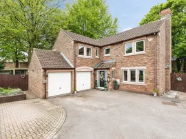 Saddlers Grove, Badsworth, Pontefract photo