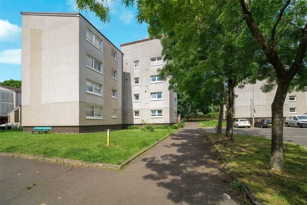 Cairnhill Drive, Glasgow, G52